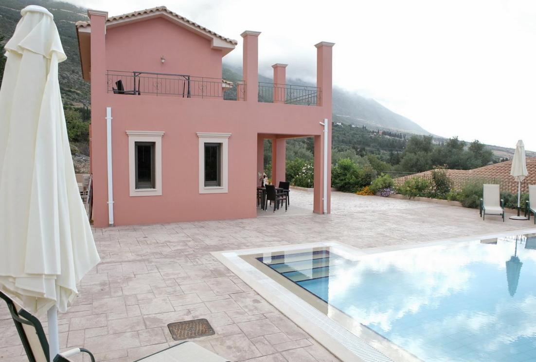 Provenzo And Meliti Villas Лурдата Экстерьер фото