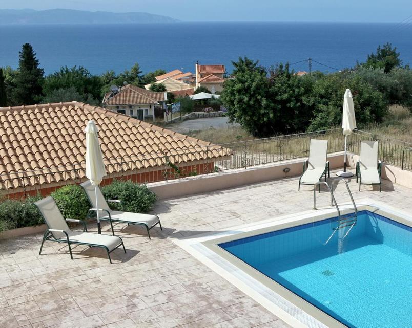Provenzo And Meliti Villas Лурдата Экстерьер фото